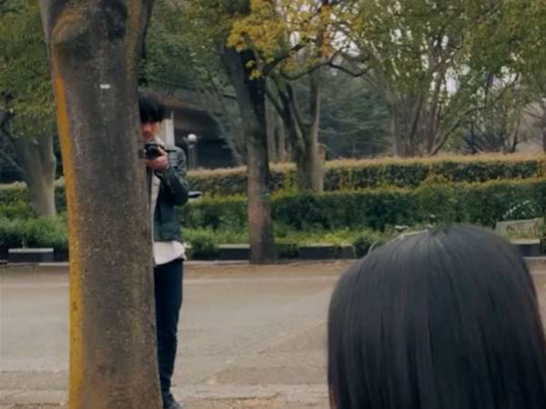 女性「盗撮で訴えるよ？」　つきまとう『カメラ男』に恐怖、夫に助けを求めたら？