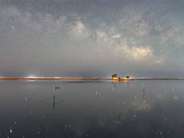 時間を忘れて見入ってしまう…　福島県の『天の川』が、息をのむ美しさ