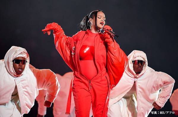 「女王たちのダンス」「世界に誇るべき」　リアーナのハーフタイムショーを完コピ！おばあちゃん達がヤバい