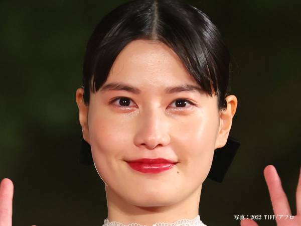 トランスジェンダーのトイレや公衆浴場の利用に言及　橋本愛の投稿に反響