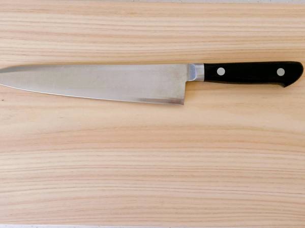 「簡単」「これは便利」　まな板の臭いが気にならなくなる『ダイソー商品』とは？