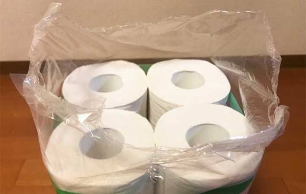 ハサミも不要！　トイレットペーパーの袋を『キレイに開ける方法』とは？