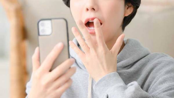 画面がトマトだらけに！？　今すぐ誰かに教えたくなる『Google検索の裏技』とは？