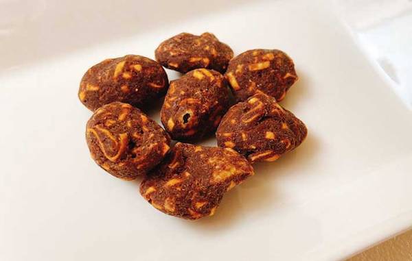 「手が止まらん」「大容量を希望」　日清『チキンラーメン チョコフレーク』にリピーター続出