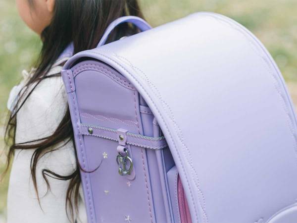 「大号泣した」　ランドセルを選ぶ親子の映像に、涙する人が続出