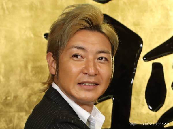 つるの剛士、編入試験で大学３年生に！　投稿に「尊敬する」「自分も頑張りたい！」