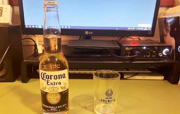 栓抜きがなくてフタを開けられなくなったら？　『代替品』にあっぱれ！