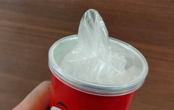 食べたら捨てるポテトチップスの容器　意外な収納アイデアに「スッキリ！」「これは便利」