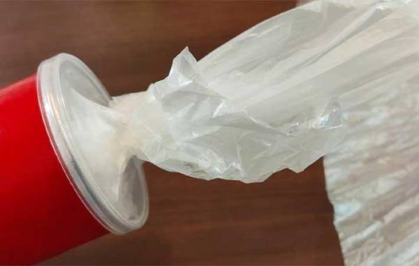 食べたら捨てるポテトチップスの容器　意外な収納アイデアに「スッキリ！」「これは便利」