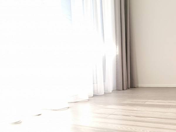 そこに付けるの！？　カーテンが留めがない方必見！