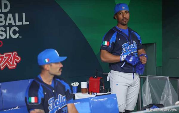 「こんなの笑うわ」「さすがすぎる」　各代表のベンチでの行動に、注目が集まったワケ