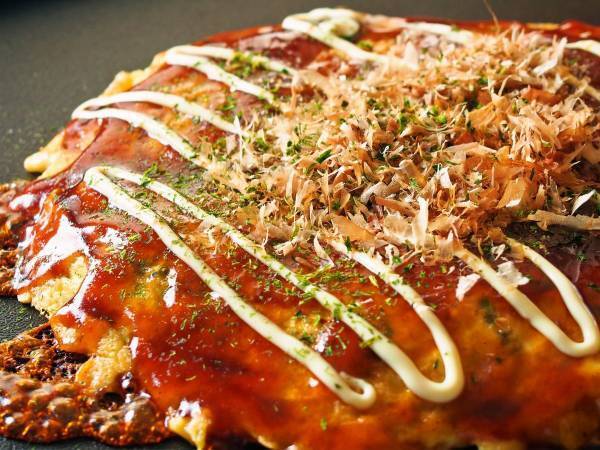 材料はうまい棒と卵だけ！？　「究極のズボラお好み焼き」が衝撃のうまさだった