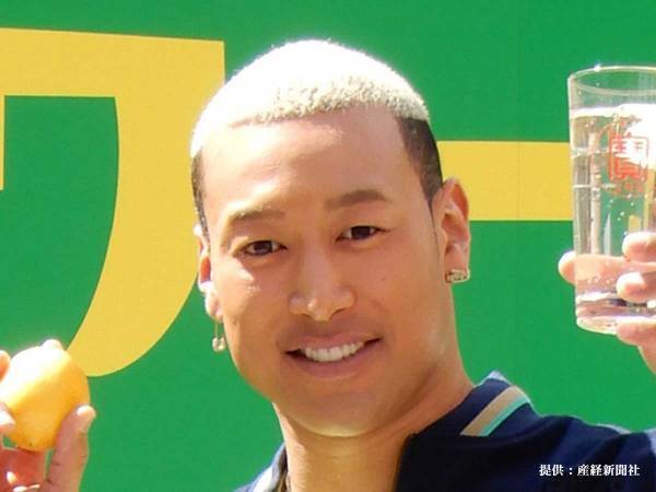 後ろの人に「見えないから帽子を取れ」といわれた関口メンディー　斜め上の結末に吹き出す