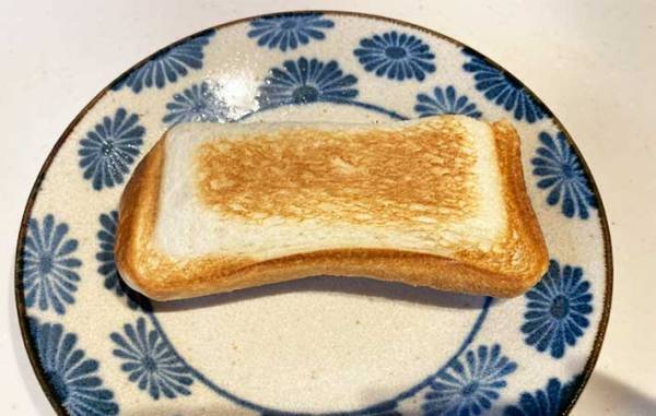 「耳までサクサク！」「１人分にぴったり」　１００均の『ホットサンドメーカー』がすごい