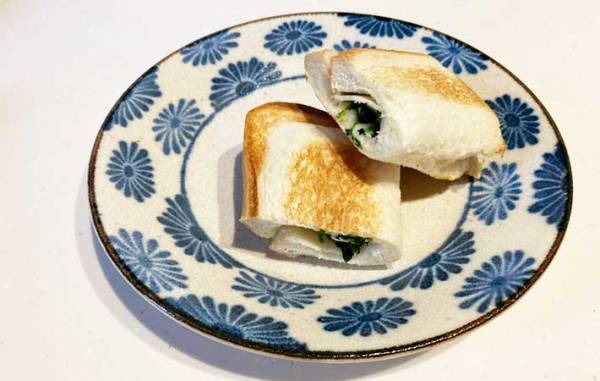 「耳までサクサク！」「１人分にぴったり」　１００均の『ホットサンドメーカー』がすごい