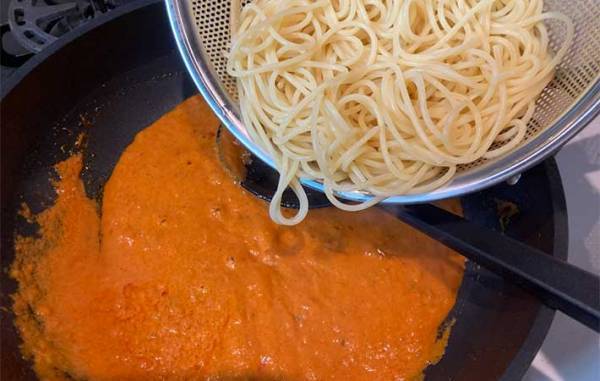 「買わなければよかった…」「後悔している」　コストコファンを夢中にさせた『パスタソース』がすごい