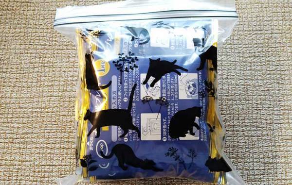 ネコのシルエットがたまらない…！　ハンズで買える『抗菌ダブルジッパーバッグ』