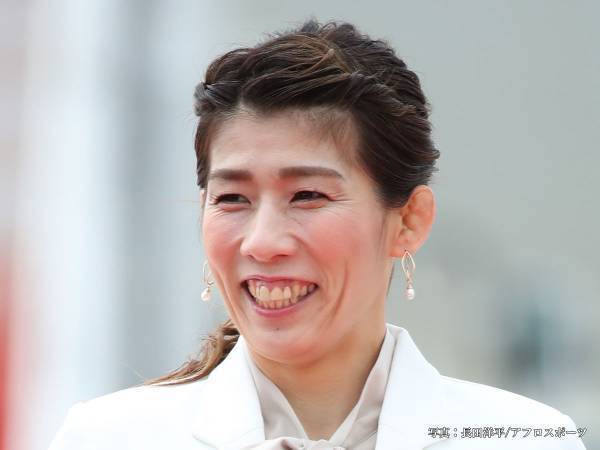 「霊長類最強美女」「工藤静香に似てる」の声も　吉田沙保里、激変姿に絶賛の声