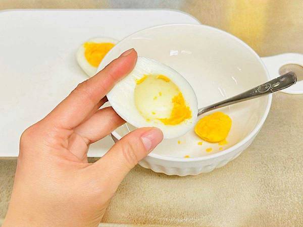 アメリカではおなじみの料理　ゆで卵に入れたものが「天才では？」