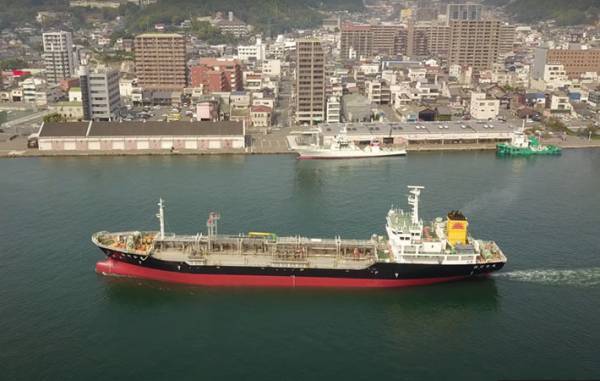 タンカーの船員１７名で焼肉に行ったら？　レシートに「大盤振る舞い！」「額縁に入れて飾って」