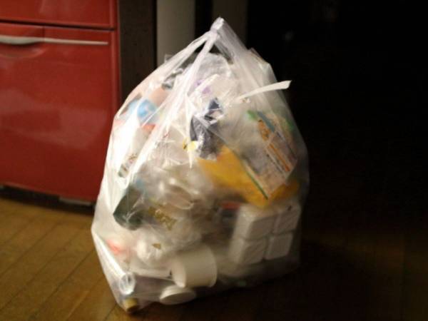 生ゴミは捨てるまで○○で保管！　ニオイを出さない賢い方法に「すごい」「めっちゃいい」