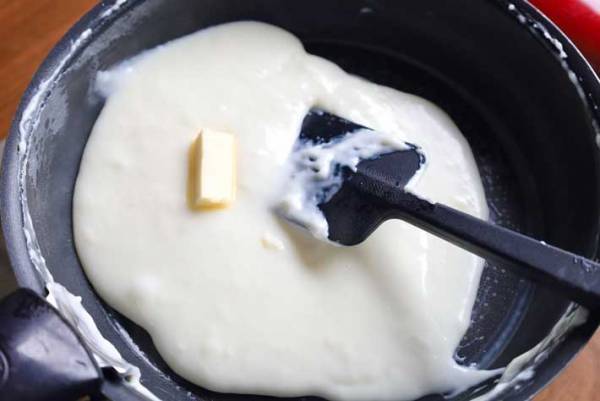 フライパン１つで作る、プルップル『牛乳クリーム』が話題　「神レシピ」「永遠に食べられそう」