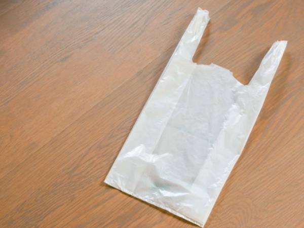 掃除用アイテムとしても活躍！　意外と知られていないビニール袋の意外な活用法