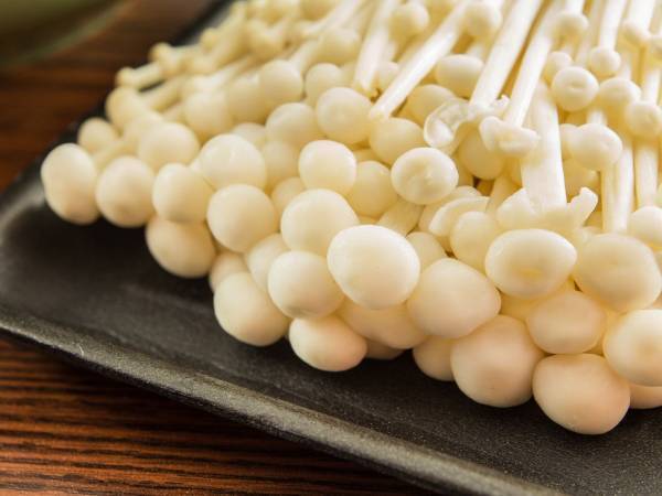 ５分で簡単！　混ぜてチンするだけの「神えのき」が優秀すぎる