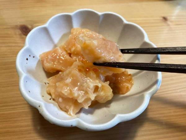 「まじで旨い」「ご飯食べすぎちゃう」　コストコの『サーモンの塩麹漬け』に、中毒者続出