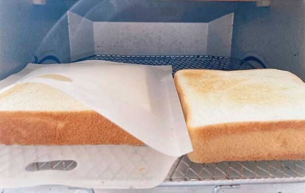 １００円均の『トースターバッグ』で普通の食パンを焼いたら…　想像以上の焼き上がり！