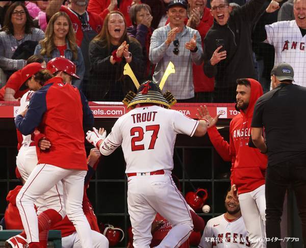 日本人をざわつかせた、エンゼルスの『兜』　真相に「さすが！」「いかすじゃん」