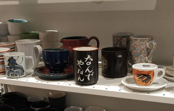 リサイクルショップで「目を疑った」光景　棚に置かれた物に「爆笑した」「存在感が圧倒的」