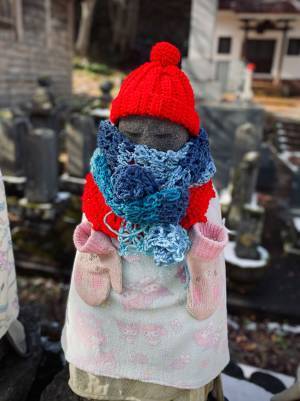 地蔵「前が見えない」　優しい人の『善意』に「飲んでいたお茶を吹いた」