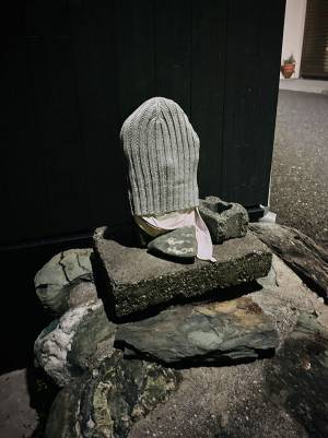 地蔵「前が見えない」　優しい人の『善意』に「飲んでいたお茶を吹いた」