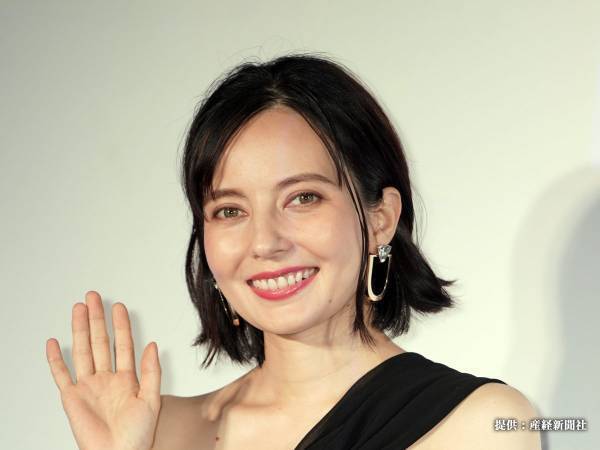 我が子と公園を訪れたベッキー　目にした光景に「悲しくなる」