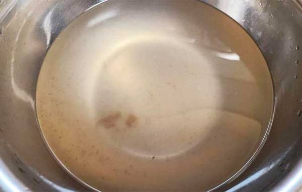 キッチンにある調味料を使うだけ！　青魚の臭いをとる方法に「びっくり」「ためらわず買える」