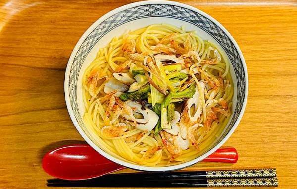 今が旬の『あの山菜』が簡単パスタに！　「これはリピ確定」「渋みがアクセント」