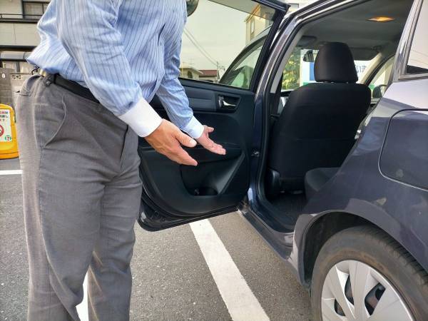 流行りのダンスを「ヘン」だと思いつつTikTokに踊ってみた動画を投稿し続けたおじさん、ついにフォロワー数２０万を超える