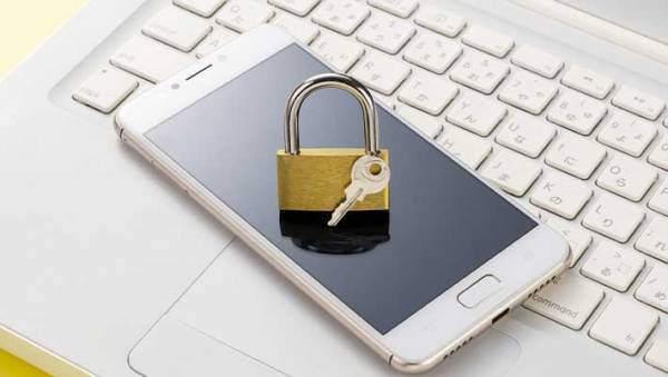 「帰宅時の注意点は？」「知らない来訪者の対応は？」　防犯のプロ、セコムの回答がタメになる！