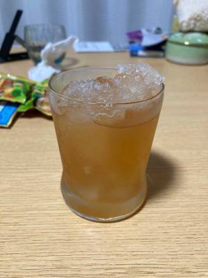 「勇気ありすぎ」　庭から突然出土してきた『見知らぬ梅酒』を飲んでみた結果…