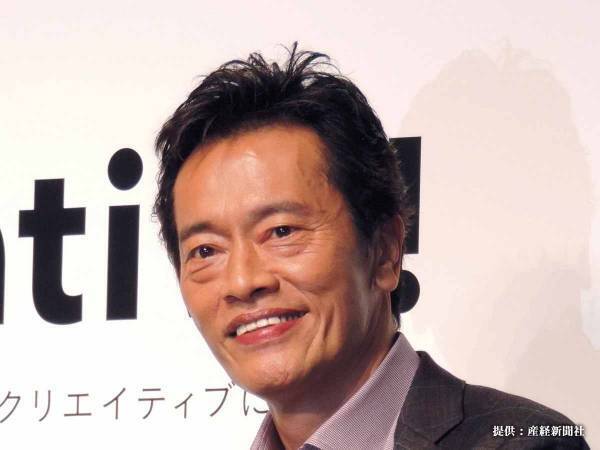 遠藤憲一「ワッフルを焼いてみました」　ギャップに、キュンとする人が続出　「好き」
