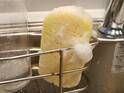 食器洗いスポンジを交換するベストタイミングに「真似する」「参考になる」