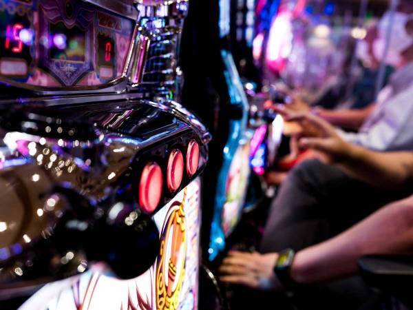 奈良美智が大阪府のIRイメージ図に苦言　作品の無断使用か？　「カジノとか、好きではない」