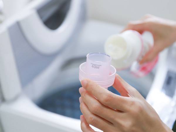 洗剤と柔軟剤を入れる時の注意点　花王の説明に「いわれて初めて間違いに気付いた！」