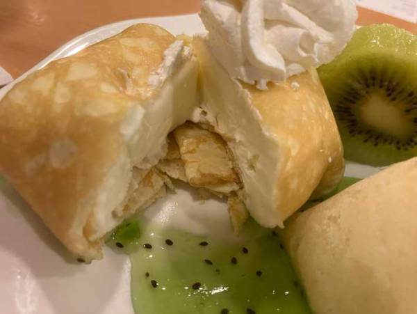 見たことも聞いたこともないスイーツの謎を追いかけ…　純喫茶に突撃！