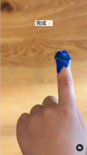 手洗いしても剥がれにくい！　指先に絆創膏を貼る時のコツに「知らなかった」「めちゃくちゃ使える」