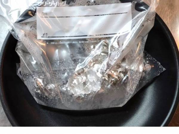 見違える輝き！　くすんだ銀食器がピカピカになるお手入れテク