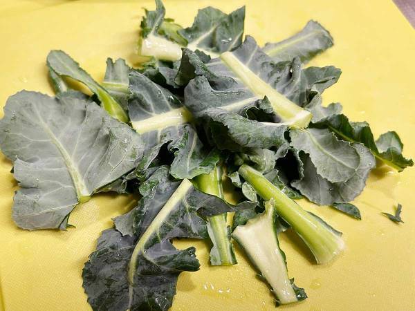 「マジか」「ずっと捨ててた」　ブロッコリー農家が伝えた衝撃の事実とは…！