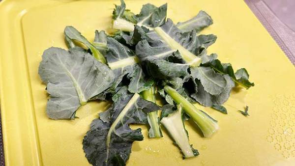 「マジか」「ずっと捨ててた」　ブロッコリー農家が伝えた衝撃の事実とは…！