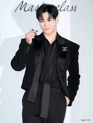 『ASTRO』ムンビンさん２５歳が急逝　早すぎる別れに「悲しくて言葉が出ない」「信じられない」